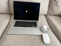 15.3” 2023 MacBook Air - Silver - (Barely used)& mouse/charger