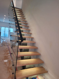 Aerowood Stairs & Glass - mono beam - modern design