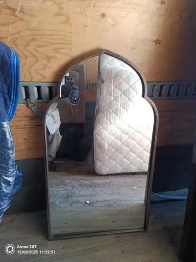  Big mirrors, lamp, picture, tables, home decor, living room, View more