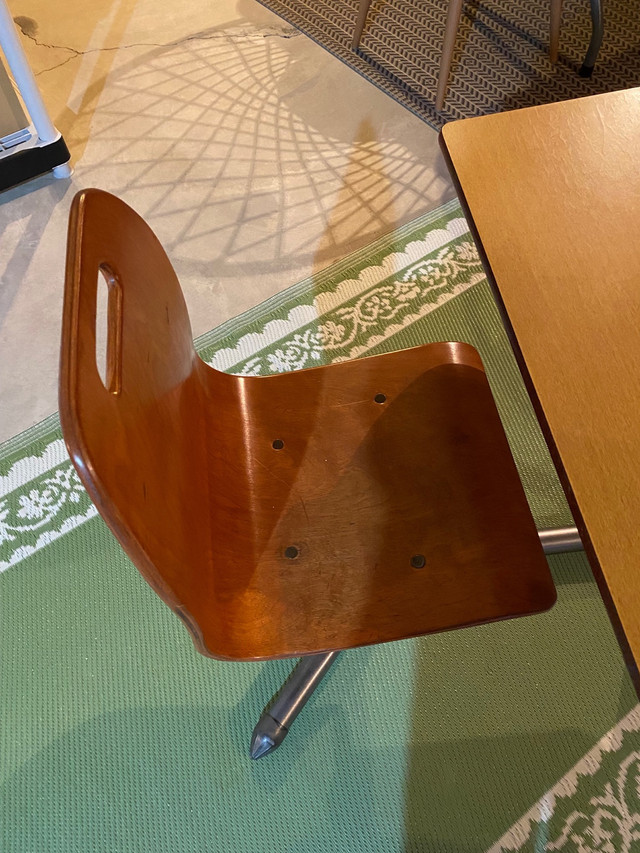 Vintage Children’s School Desk in Desks in Hamilton - Image 4