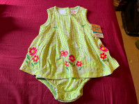 BNWT CARTERS PLAYWEAR 12MNTH SUNSUIT