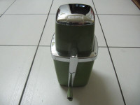 ClassicSwing A Way Rare Avocado Green Ice Crusher Circa1950-60s