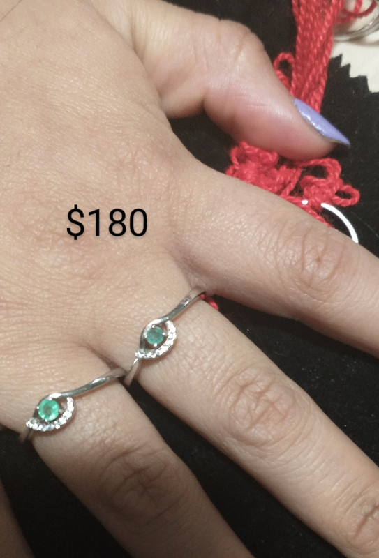 Emerald rings in Wedding in Kitchener / Waterloo - Image 4