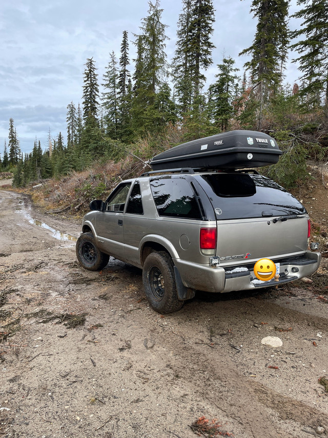 2005 Chevy Blazer in Cars & Trucks in Penticton - Image 4