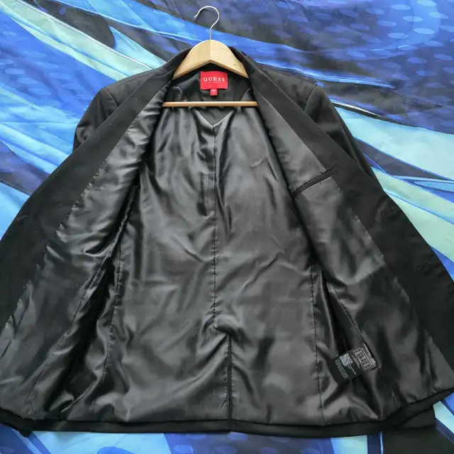 Guess Black Blazer Size S in Men's in City of Toronto - Image 8