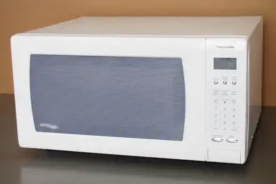 Panasonic 1.6 cu ft inverter microwave, View more