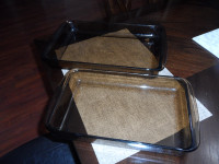 2 rectangular Pyrex baking pan (brown color) large one is 9" x 1