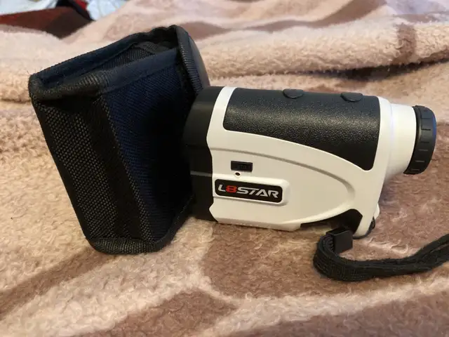 Golf rangefinder  in Golf in City of Toronto - Image 3