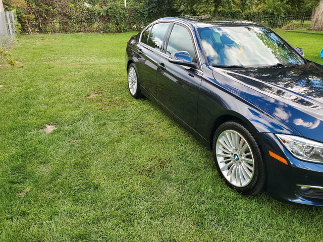 328i xdrive 2015 in Cars & Trucks in Leamington - Image 4