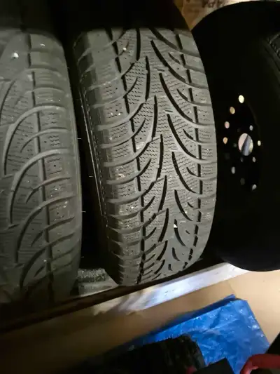 These high-performance winter tires are ready to tackle snowy and icy Canadian roads with their aggr...