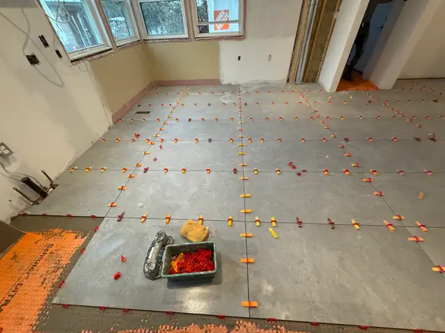 Tile Installer 585100375098009605