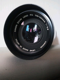 Canon FD 100-200mm F/ 5. 6 Manual Focus Lens