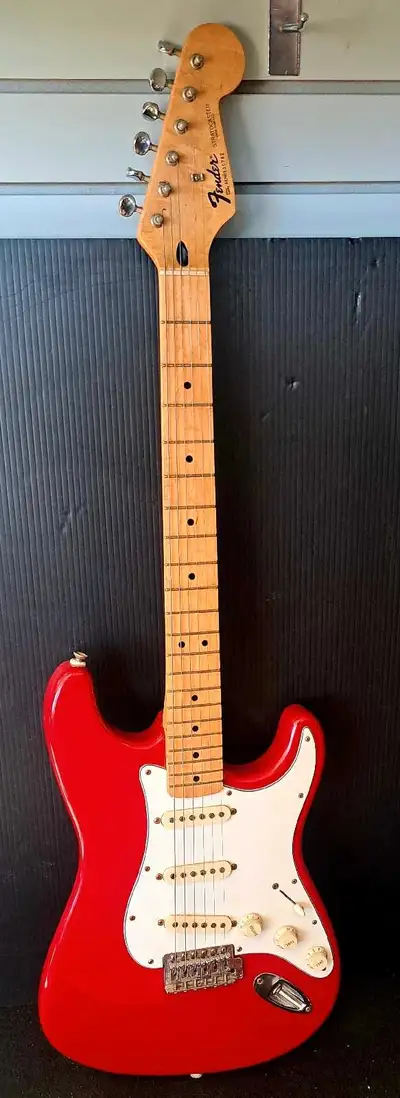 1996 50th Anniversary Fender Strat (32147314), View more