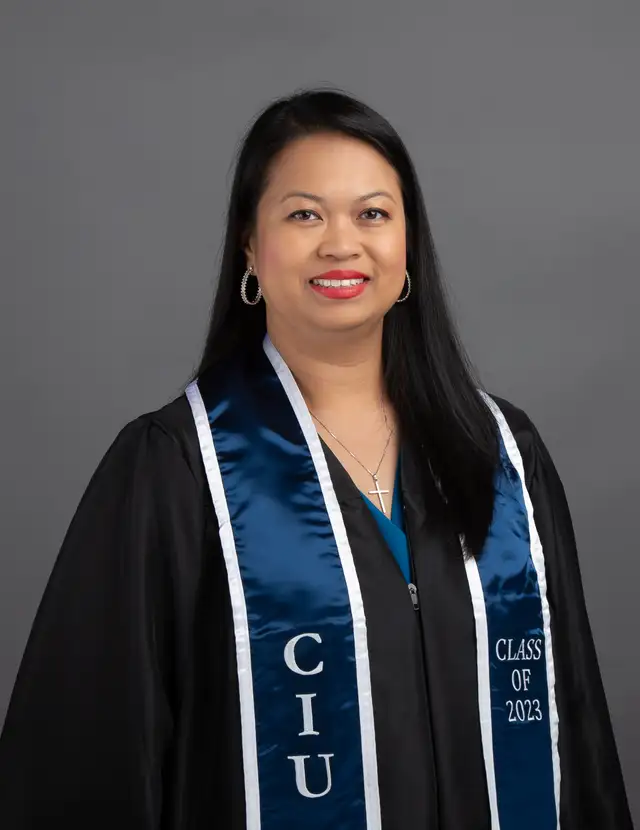 GRADUATION PHOTOS - IN STUDIO - in Calgary, Chestermere, Airdrie62863246080771123