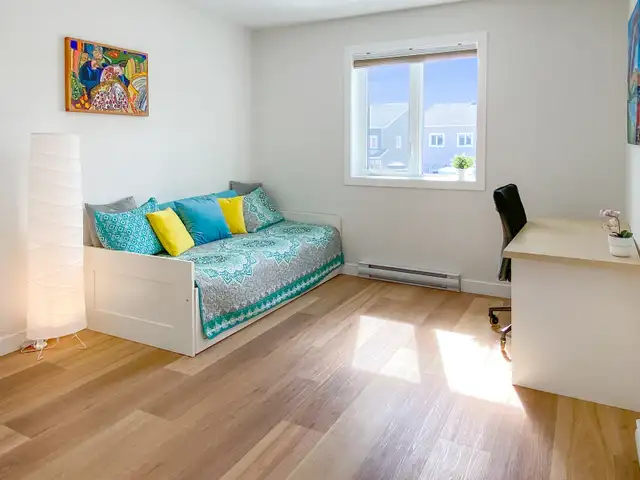 Open House Nov 23 1-3 PM - Bright Sunny 4 BR home FSBO in Houses for Sale in Whitehorse - Image 12