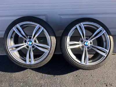 I'm selling a staggered set (4) of used BMW M5 replica rims with Michelin Pilot Sport tires. Front s...