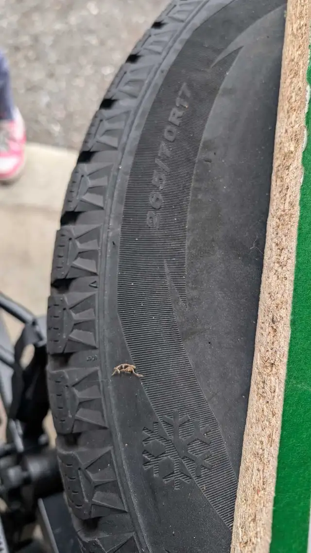 Pneus à vendre avec jantes in Tires & Rims in Granby - Image 5