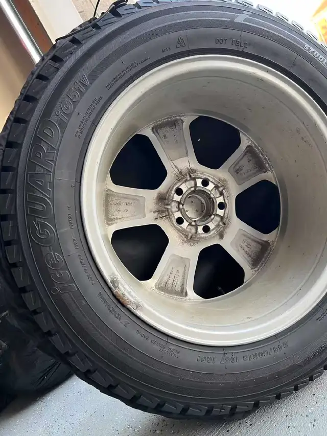 Selling complete set  of  4 aluminum alloy rims with snow tires in Tires & Rims in London - Image 6