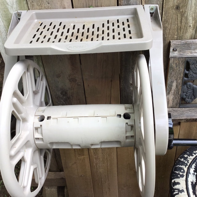 Suncast Wall Mount Garden Hose Reelup to 200 ft hose Other