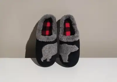 PANTOUFLES ENFANTS 13/1 MEDIUM **NEUVES**, View more
