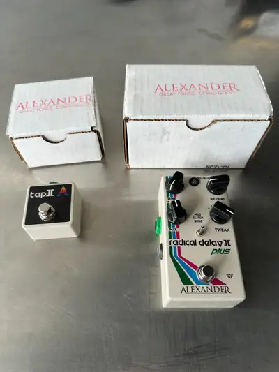 Alexander Pedals Radical Delay II Plus w/ Tap II Tempo Pedal, View more
