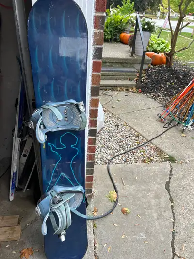 Snowboard 152cm, View more