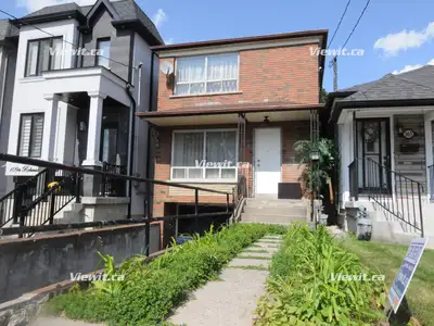 3 bedroom 1 washroom full house for rent