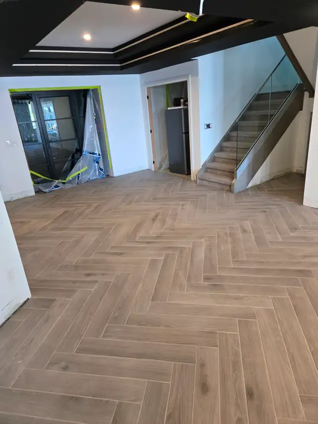 Experienced Tile Installer605486210929152001
