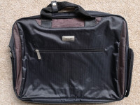 Brand new, durable laptop bag (Acer): Up to 15.6''