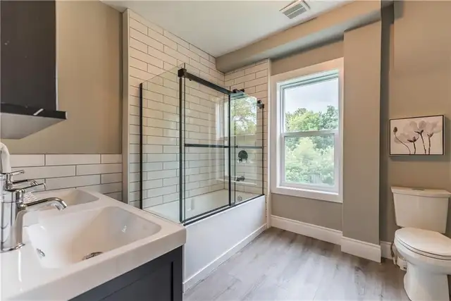 Private Bedroom - uOttawa Nursing, Students / Professionals in Long Term Rentals in Pembroke - Image 6