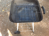 CHARCOAL BBQ WITH SUPPLIES