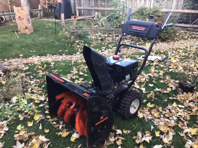 snowblower 24 inches Remington