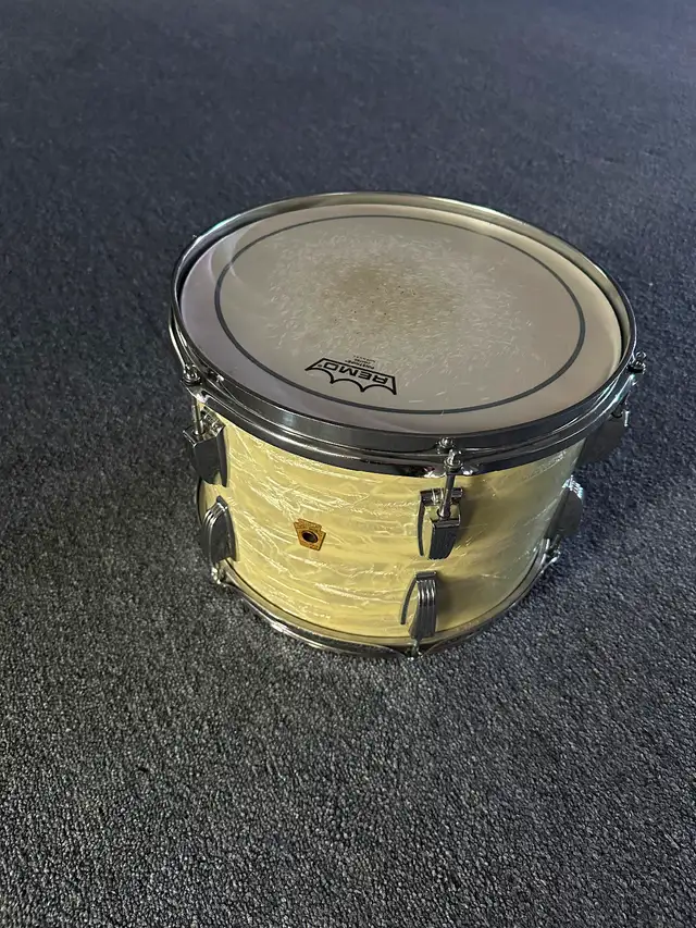 1969 Ludwig Maple “Superbeat” - White Marine Pearl in Drums & Percussion in Hamilton - Image 4