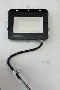 LED FLOOD LIGHT 30W