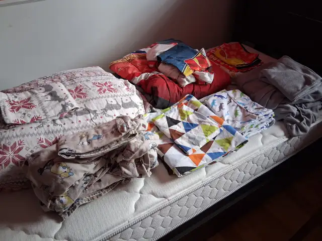 Lit enfant avec matelas et beaucoup de rangement in Beds & Mattresses in Longueuil / South Shore - Image 5