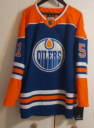 Oilers Troy Stecher Jersey, View more