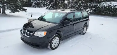 2014 Dodge grand caravan, Sto & Go package (last 2 rows seats go under the floor), has cruise contro...