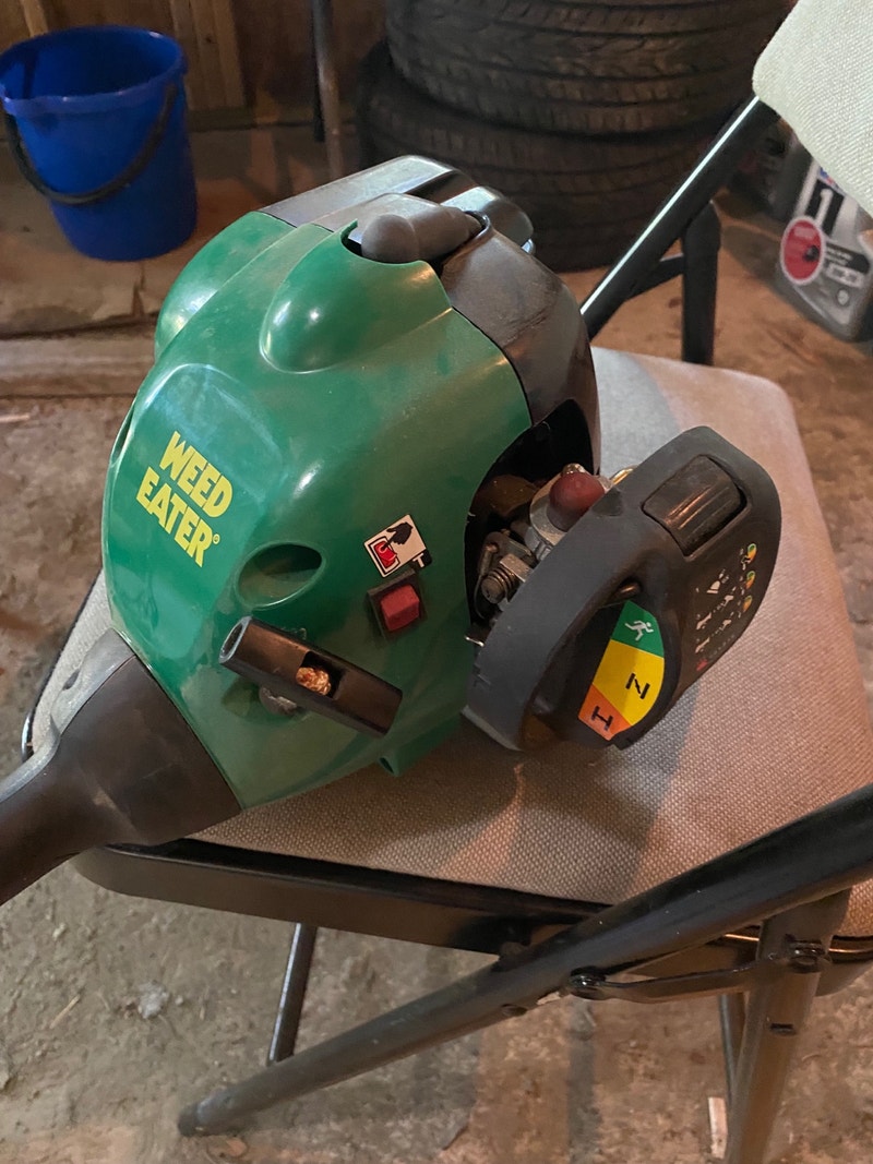 Weed Eater 25cc Curved Shaft 2Cycle Gas String Trimmer, W25CBK