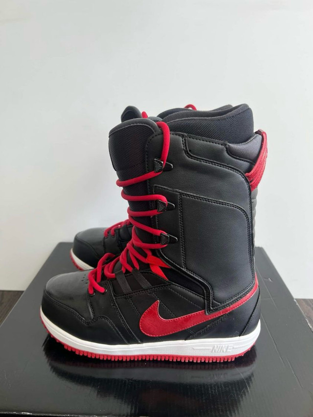 Nike SB Vapen Snowboard Boots Size 8.5 in Snowboard in City of Toronto - Image 3