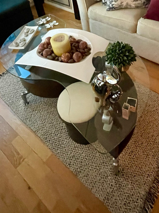 Savon Stylish Coffee Table and (2) Ottomans   in Other in City of Toronto - Image 3