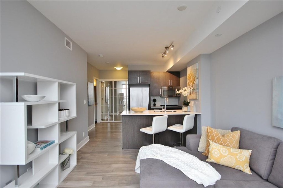 WESTBORO | Bright 1-Bedroom Condo at UpperWest | Long Term Rentals ...