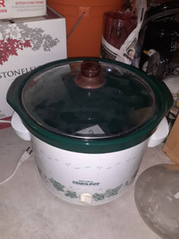 slow cooker / bread maker