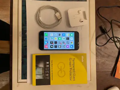 Apple IPhone 8 256 gb unlocked, View more