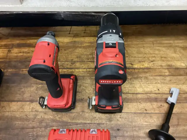 MILWAUKEE M18 BRUSHLESS IMPACT DRIVER and 1/2” HAMMER DRILL KIT in Power Tools in Barrie - Image 11