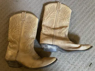 Cowboy Boots(Vintage Mens/Womens), View more