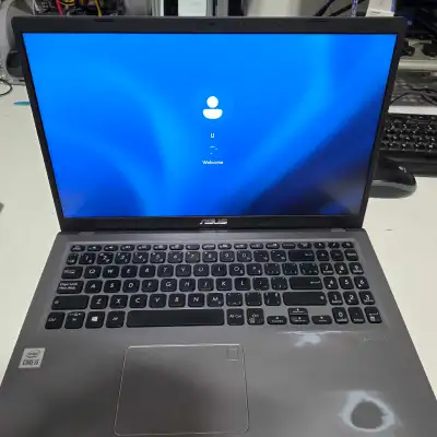 Asus laptop i5 1035,  8GB,  1TB NVME, View more