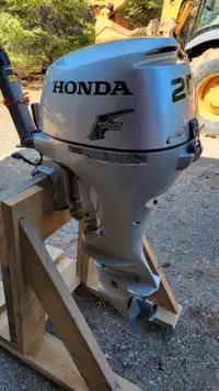 Honda 20 hp 4 stroke outboard motor.