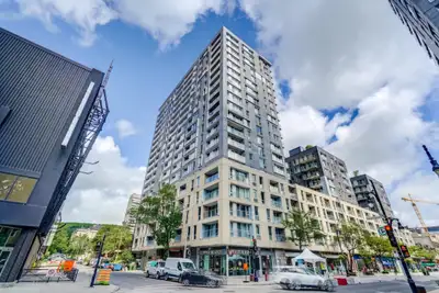 2 Bedroom Condo Downtown - La Seville