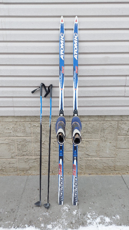 Atomic 191cm Waxless Cross Country Skis Salomon boots US 8.5 dans Ski  à Ville d’Edmonton