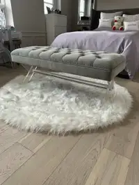 Fake fur round carpet
